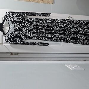 VIISHOW Black and White Maxi Dress Size XS